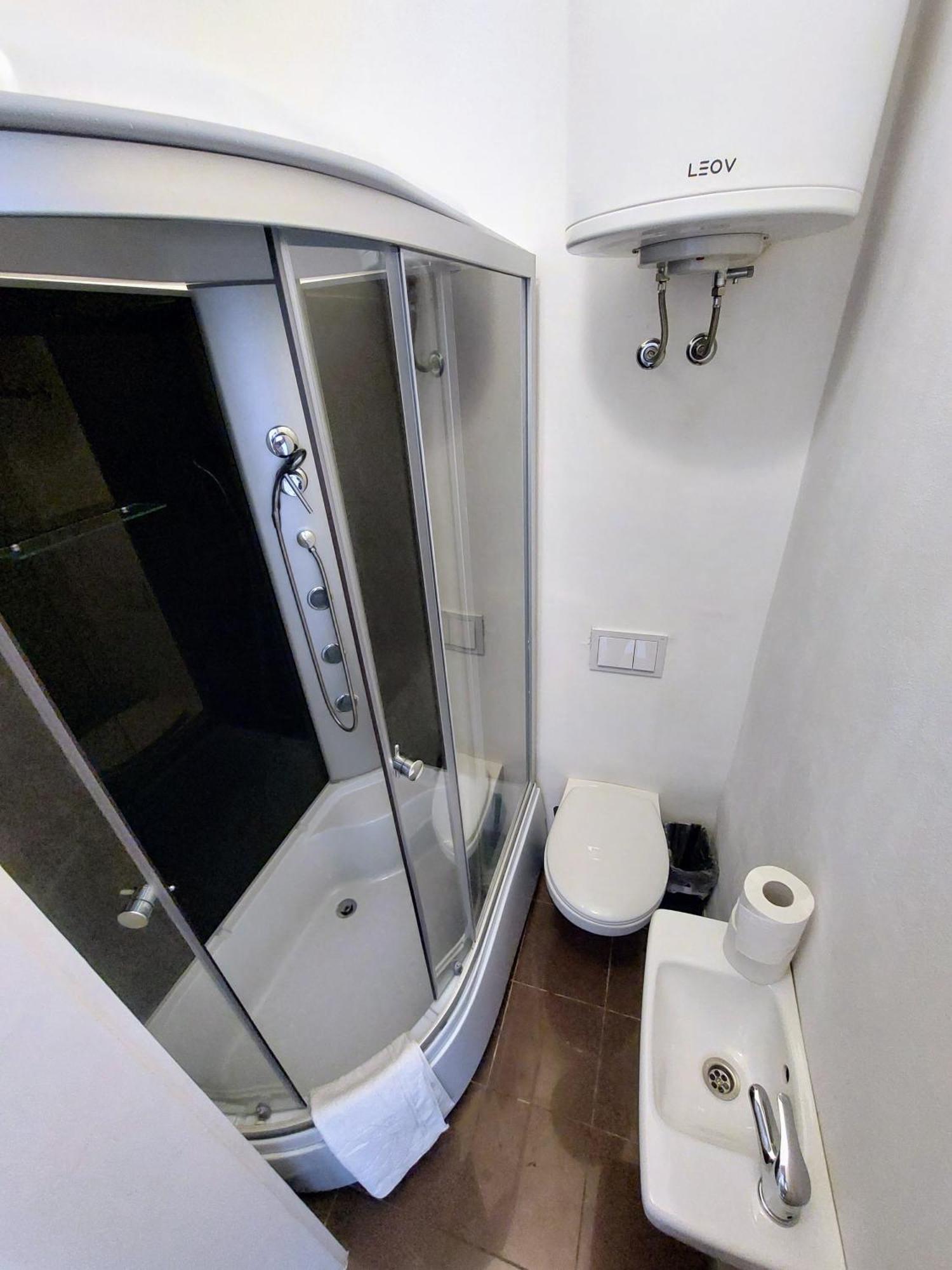 Homestay R24, Rose House *